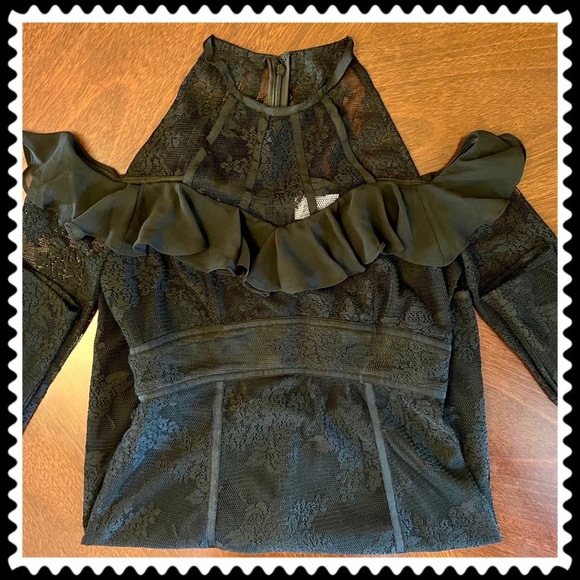 TJD Aphrodite Lace Dress (NWT) - Picture 6 of 11